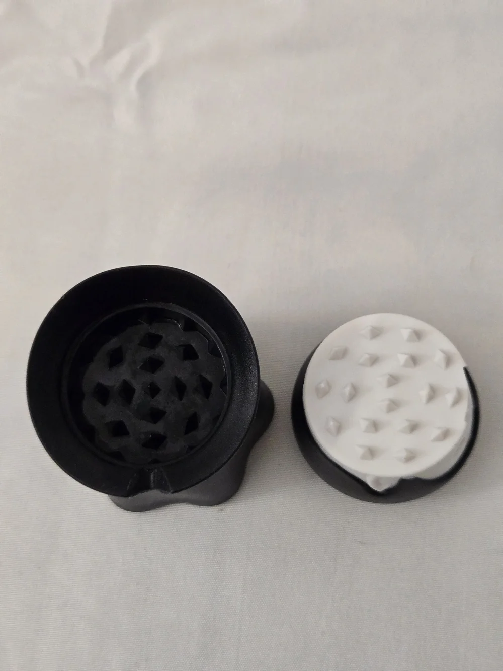 OTOTO Gracula Garlic Crusher Mincer Dracula Vampire Gothic Kitchen Gadget